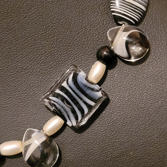 Estate Glass Beaded Faux Pearl Necklace - Picture 3 of 4